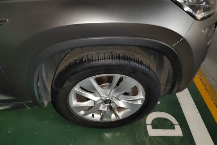 Used Skoda Kodiaq 2018 Facelifted TSI330 5-Seater Two-Wheel-Drive Luxury Enjoyment Edition Right Front Wheel Hub