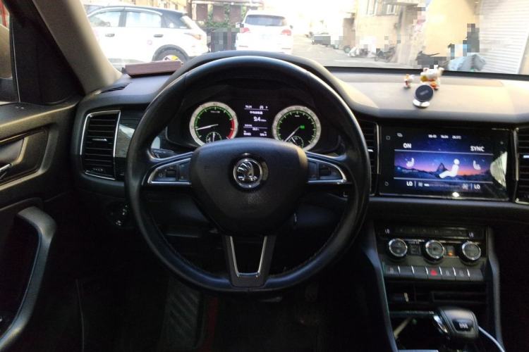 Used Skoda Kodiaq 2018 Facelifted TSI330 5-Seater Two-Wheel-Drive Luxury Enjoyment Edition Steering Wheel