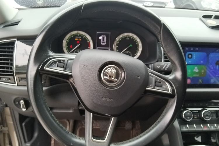 Used Skoda Kodiaq 2018 Facelifted TSI330 5-Seater Two-Wheel-Drive Luxury Enjoyment Edition Steering Wheel