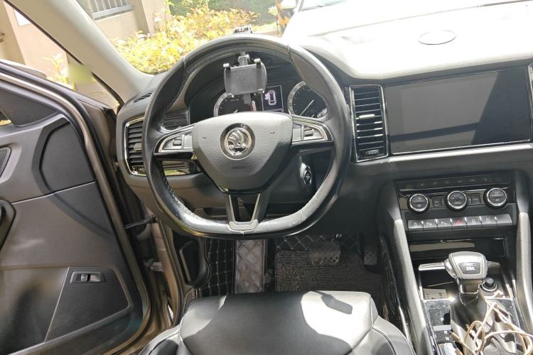 Used Skoda Kodiaq 2018 TSI330 5-Seater Two-Wheel-Drive Luxury Enjoyment Edition Steering Wheel