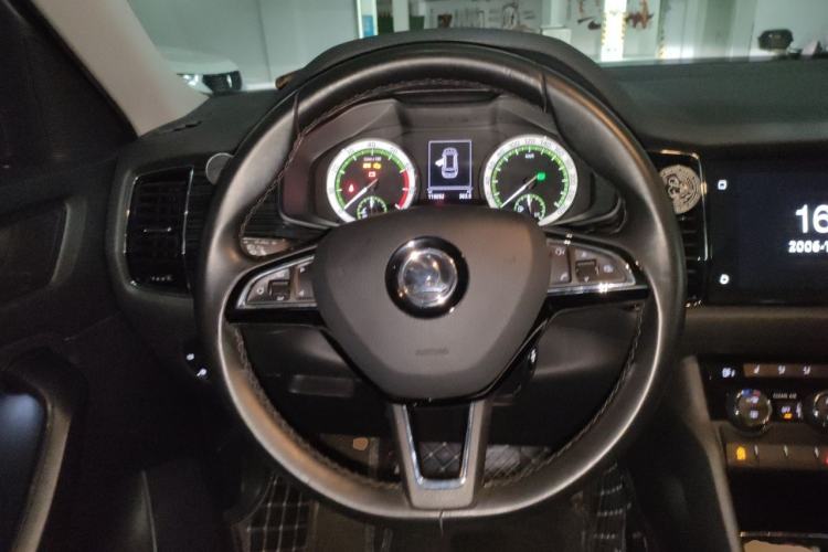 Used Skoda Kodiaq 2018 TSI330 5-Seater Two-Wheel-Drive Luxury Edition Steering Wheel