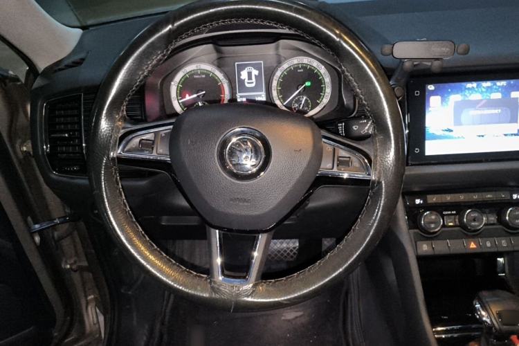 Used Skoda Kodiaq 2018 Facelifted TSI330 5-Seater Two-Wheel-Drive Luxury Enjoyment Edition Steering Wheel