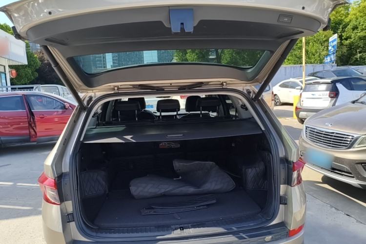 Used Skoda Kodiaq 2018 Restyled TSI330 7-Seater Two-Wheel Drive Luxury Enjoyment Edition Trunk