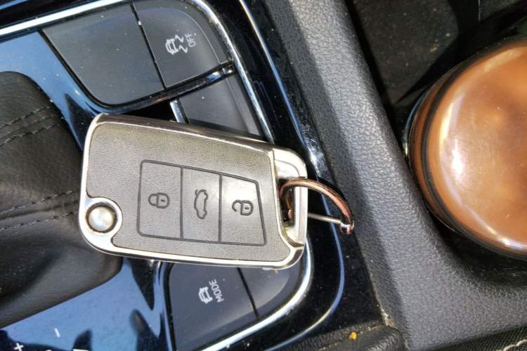 Used Skoda Kodiaq 2018 Facelifted TSI330 5-Seater Two-Wheel-Drive Luxury Enjoyment Edition Vehicle Key
