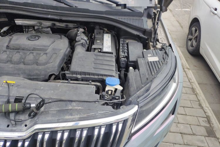 Used Skoda Kodiaq 2018 Facelifted TSI330 5-Seater Two-Wheel-Drive Luxury Enjoyment Edition Engine Bay Left