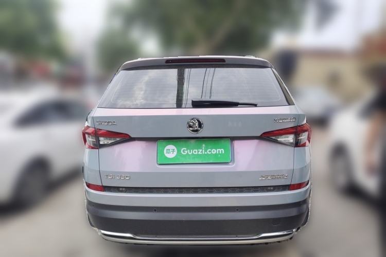 Used Skoda Kodiaq 2018 Facelifted TSI330 5-Seater Two-Wheel-Drive Luxury Enjoyment Edition Rear