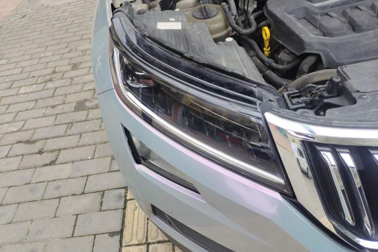 Used Skoda Kodiaq 2018 Facelifted TSI330 5-Seater Two-Wheel-Drive Luxury Enjoyment Edition Right Front Headlight