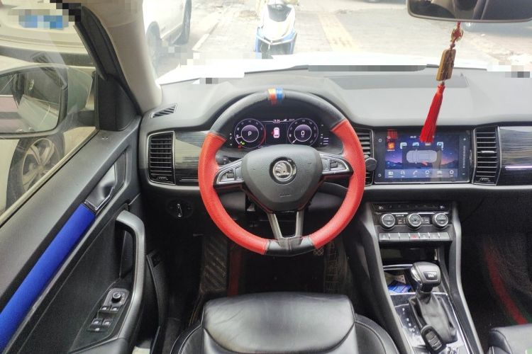 Used Skoda Kodiaq 2018 Facelifted TSI330 5-Seater Two-Wheel-Drive Luxury Enjoyment Edition Steering Wheel