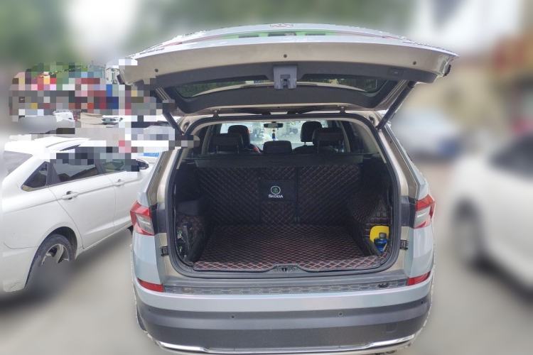 Used Skoda Kodiaq 2018 Facelifted TSI330 5-Seater Two-Wheel-Drive Luxury Enjoyment Edition Trunk