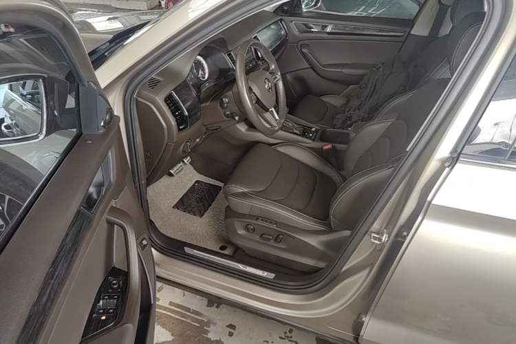 Used Skoda Kodiaq 2018 TSI380 7-Seater Four-Wheel-Drive Flagship Edition Driver Seat