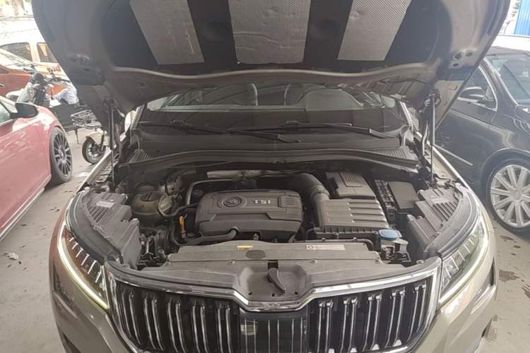 Used Skoda Kodiaq 2018 TSI380 7-Seater Four-Wheel-Drive Flagship Edition Engine Bay