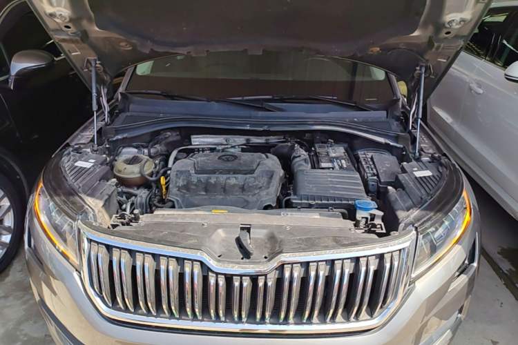 Used Skoda Kodiaq 2018 Facelifted TSI330 5-Seater Two-Wheel-Drive Luxury Enjoyment Edition Engine Bay
