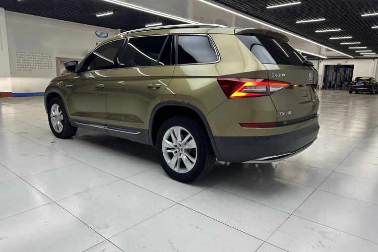 Used Skoda Kodiaq 2018 Facelifted TSI330 5-Seater Two-Wheel-Drive Luxury Enjoyment Edition Exterior 3