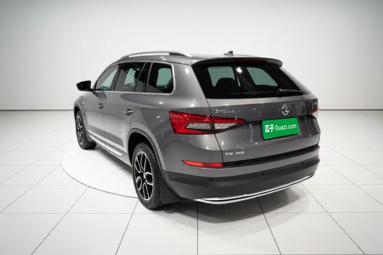 Used Skoda Kodiaq 2018 TSI330 7-Seater Two-Wheel-Drive Luxury Enjoyment Edition Exterior 3