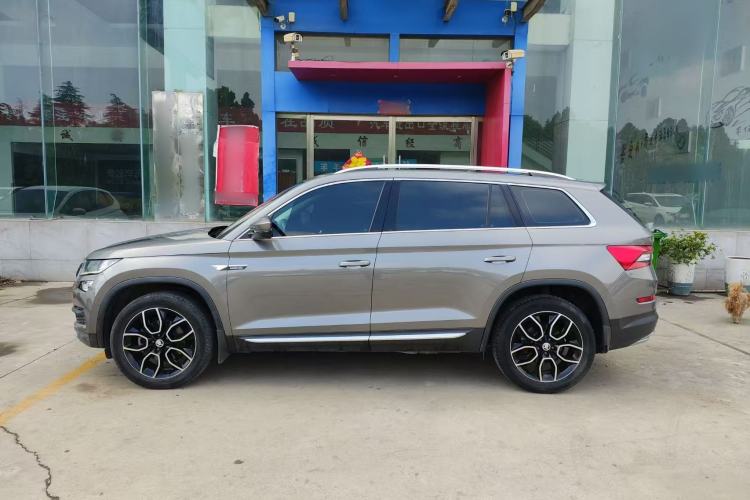 Used Skoda Kodiaq 2018 Restyled TSI330 7-Seater Two-Wheel Drive Luxury Enjoyment Edition Exterior 3