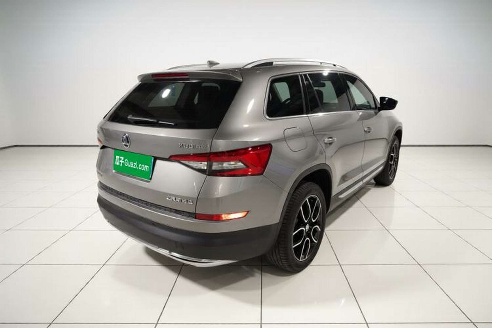 Used Skoda Kodiaq 2018 TSI330 7-Seater Two-Wheel-Drive Luxury Enjoyment Edition Exterior 5