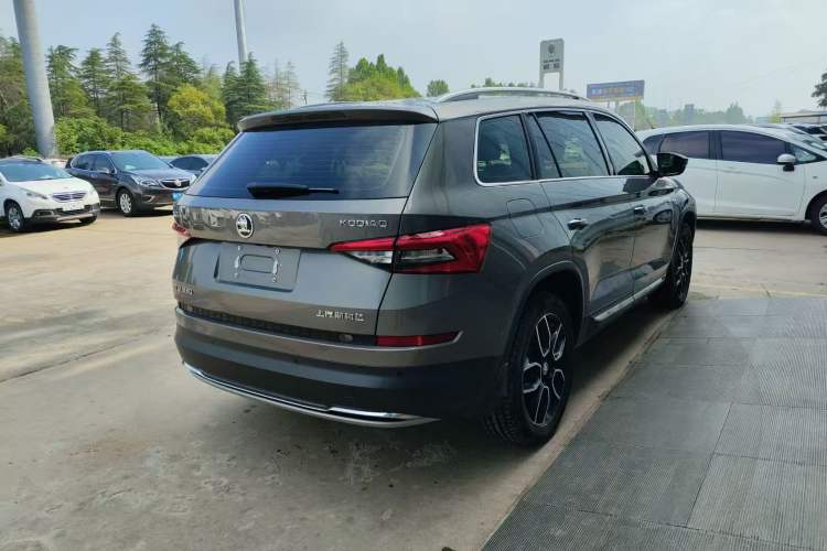 Used Skoda Kodiaq 2018 Restyled TSI330 7-Seater Two-Wheel Drive Luxury Enjoyment Edition Exterior 5