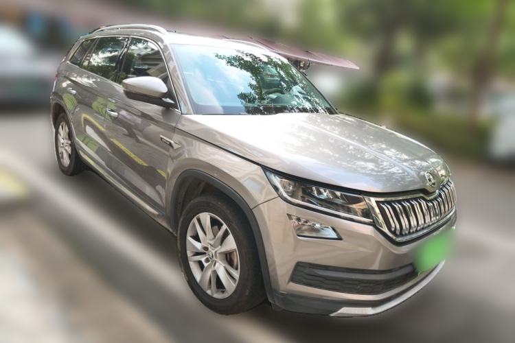 Used Skoda Kodiaq 2018 TSI330 5-Seater Two-Wheel Drive Comfort Edition Front Right 45 Deg