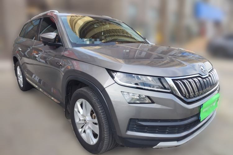Used Skoda Kodiaq 2018 Facelifted TSI330 5-Seater Two-Wheel-Drive Luxury Enjoyment Edition Front Right 45 Deg
