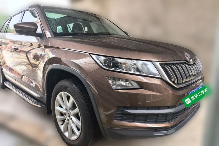 Used Skoda Kodiaq 2018 Facelifted TSI330 5-Seater Two-Wheel-Drive Comfort Edition Front Right 45 Deg