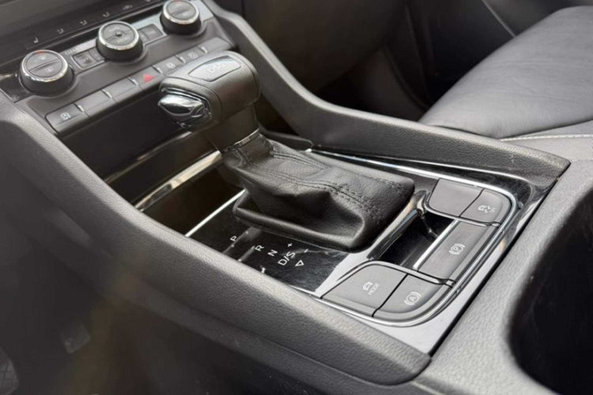 Used Skoda Kodiaq 2018 TSI330 7-Seater Two-Wheel-Drive Luxury Enjoyment Edition Gear Lever