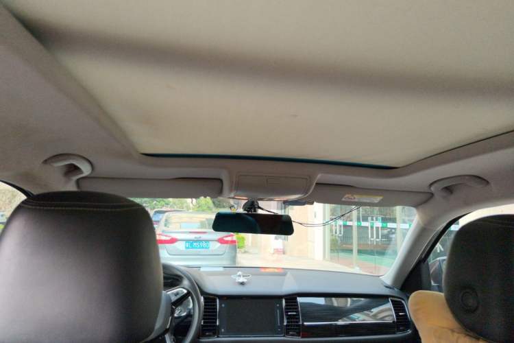 Used Skoda Kodiaq 2018 TSI330 5-Seater Two-Wheel Drive Comfort Edition Headliner