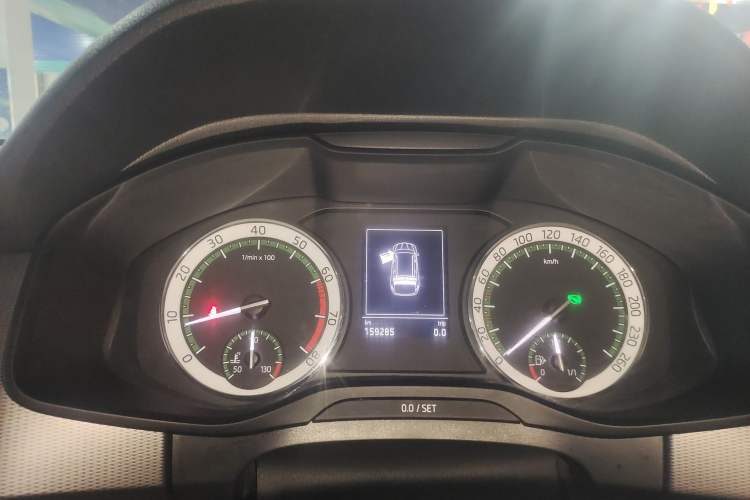 Used Skoda Kodiaq 2018 Facelifted TSI330 5-Seater Two-Wheel-Drive Comfort Edition Instrument Cluster