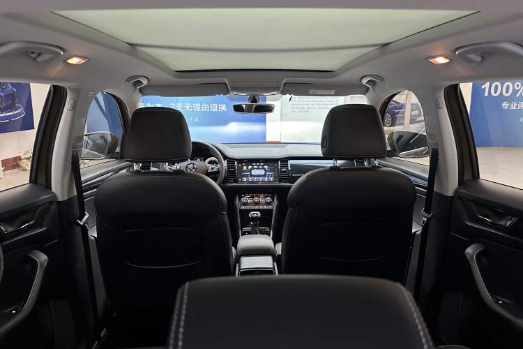 Used Skoda Kodiaq 2018 Facelifted TSI330 5-Seater Two-Wheel-Drive Luxury Enjoyment Edition Interior 11