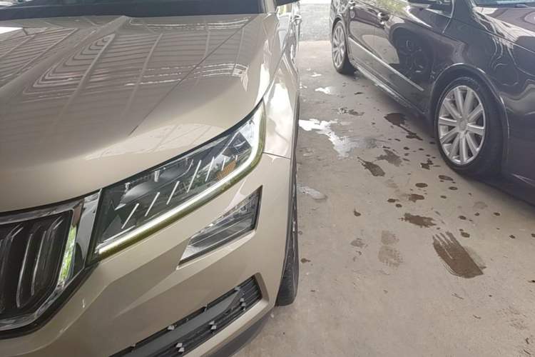 Used Skoda Kodiaq 2018 TSI380 7-Seater Four-Wheel-Drive Flagship Edition Left Front Headlight
