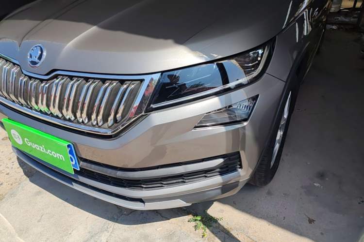 Used Skoda Kodiaq 2018 Facelifted TSI330 5-Seater Two-Wheel-Drive Luxury Enjoyment Edition Left Front Headlight