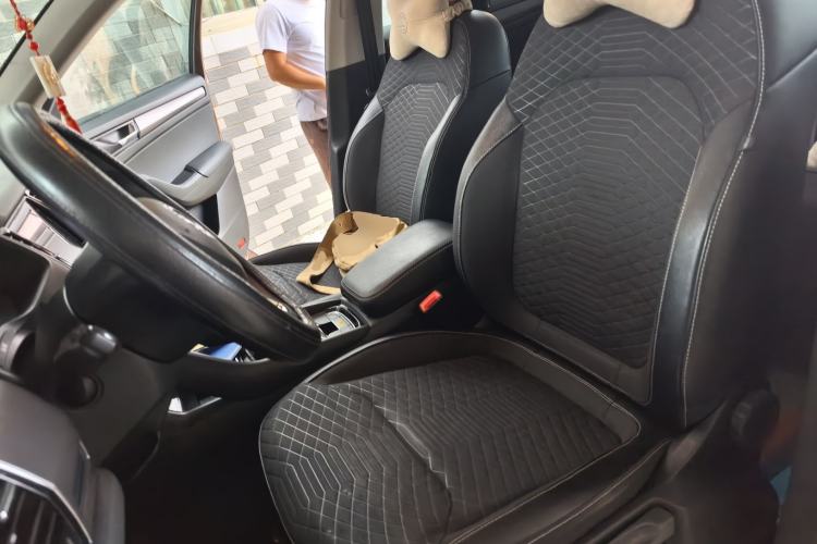 Used Skoda Kodiaq 2018 Facelifted TSI330 5-Seater Two-Wheel-Drive Comfort Edition Left Front Seat