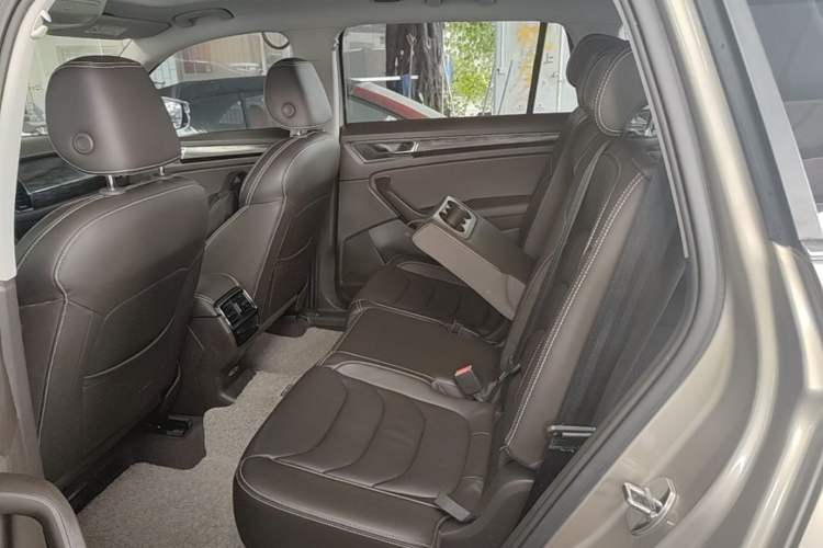 Used Skoda Kodiaq 2018 TSI380 7-Seater Four-Wheel-Drive Flagship Edition Left Rear Seat