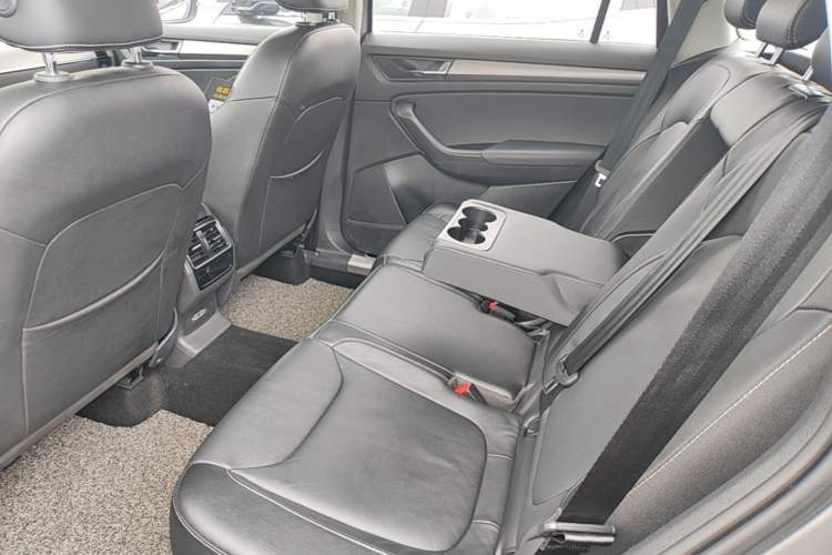 Used Skoda Kodiaq 2018 TSI330 5-Seater Two-Wheel-Drive Luxury Edition Left Rear Seat