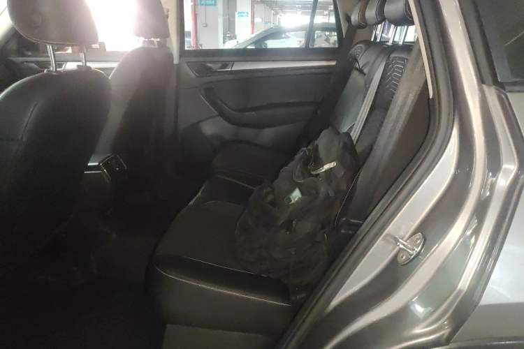 Used Skoda Kodiaq 2018 Facelifted TSI330 5-Seater Two-Wheel-Drive Comfort Edition Left Rear Seat