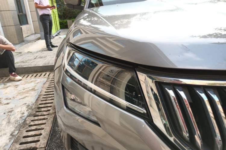 Used Skoda Kodiaq 2018 TSI330 5-Seater Two-Wheel Drive Comfort Edition Right Front Headlight