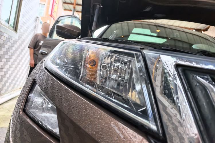 Used Skoda Kodiaq 2018 Facelifted TSI330 5-Seater Two-Wheel-Drive Comfort Edition Right Front Headlight