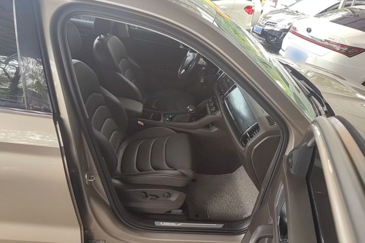 Used Skoda Kodiaq 2018 TSI380 7-Seater Four-Wheel-Drive Flagship Edition Right Front Seat