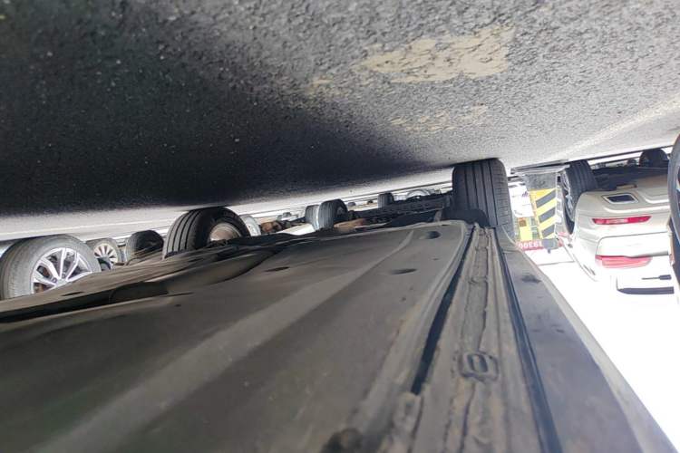 Used Skoda Kodiaq 2018 TSI330 5-Seater Two-Wheel-Drive Luxury Edition Right Side Sill
