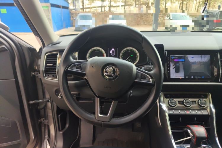 Used Skoda Kodiaq 2018 Facelifted TSI330 5-Seater Two-Wheel-Drive Luxury Enjoyment Edition Steering Wheel