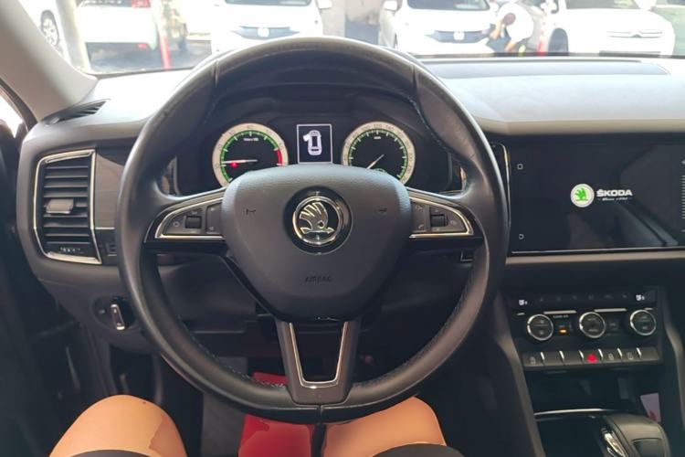 Used Skoda Kodiaq 2018 Facelifted TSI330 5-Seater Two-Wheel-Drive Luxury Enjoyment Edition Steering Wheel