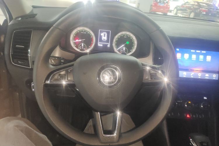 Used Skoda Kodiaq 2018 Facelifted TSI330 5-Seater Two-Wheel-Drive Comfort Edition Steering Wheel