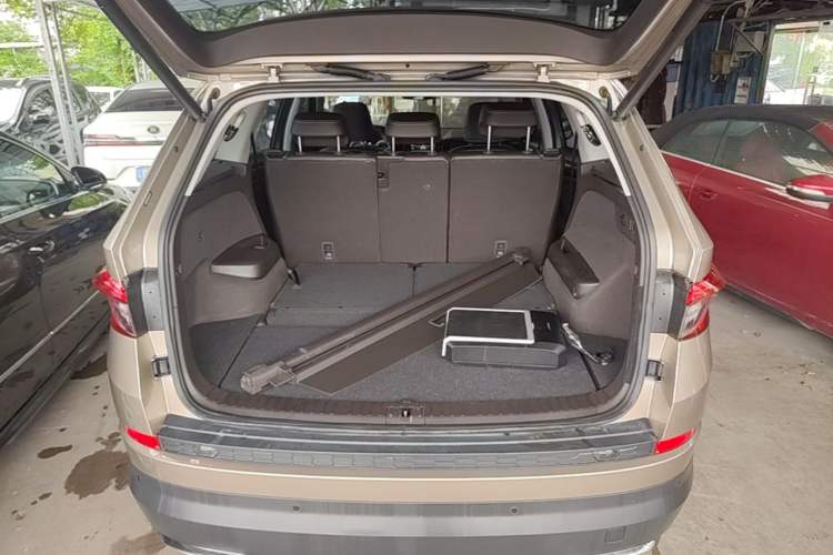 Used Skoda Kodiaq 2018 TSI380 7-Seater Four-Wheel-Drive Flagship Edition Trunk