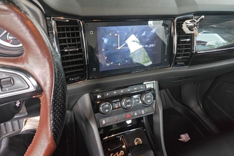 Used Skoda Kodiaq 2018 Facelifted TSI330 5-Seater Two-Wheel-Drive Luxury Enjoyment Edition Audio And AC Panel