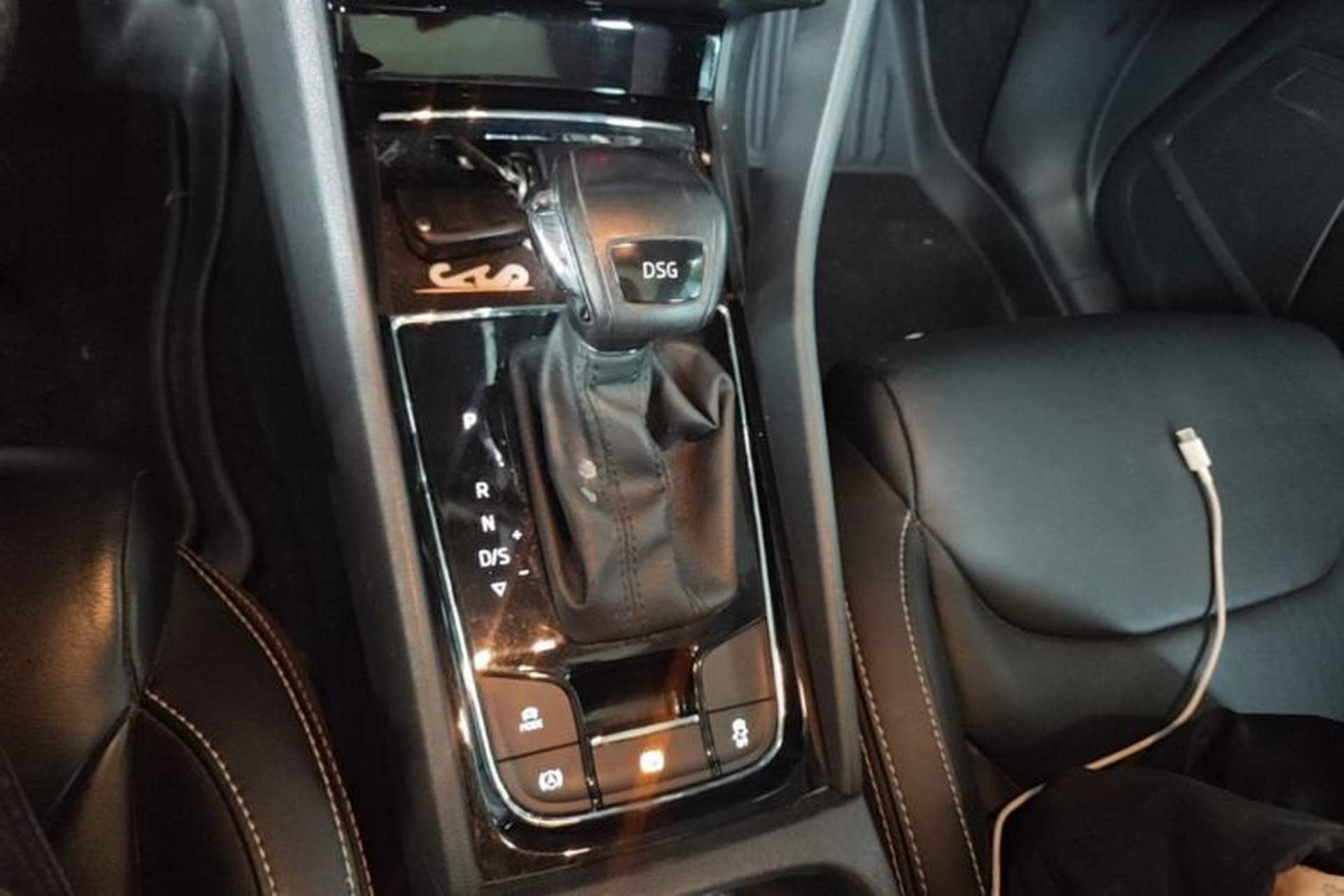 Used Skoda Kodiaq 2018 Facelifted TSI330 5-Seater Two-Wheel-Drive Luxury Enjoyment Edition Gear Lever