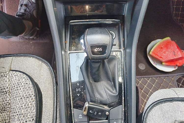 Used Skoda Kodiaq 2018 Facelifted TSI330 5-Seater Two-Wheel-Drive Luxury Enjoyment Edition Gear Lever