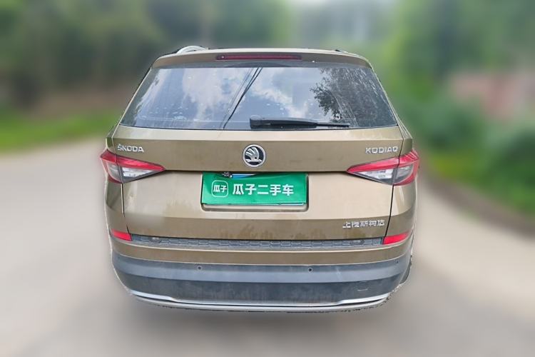 Used Skoda Kodiaq 2018 Facelifted TSI330 5-Seater Two-Wheel-Drive Luxury Enjoyment Edition Rear