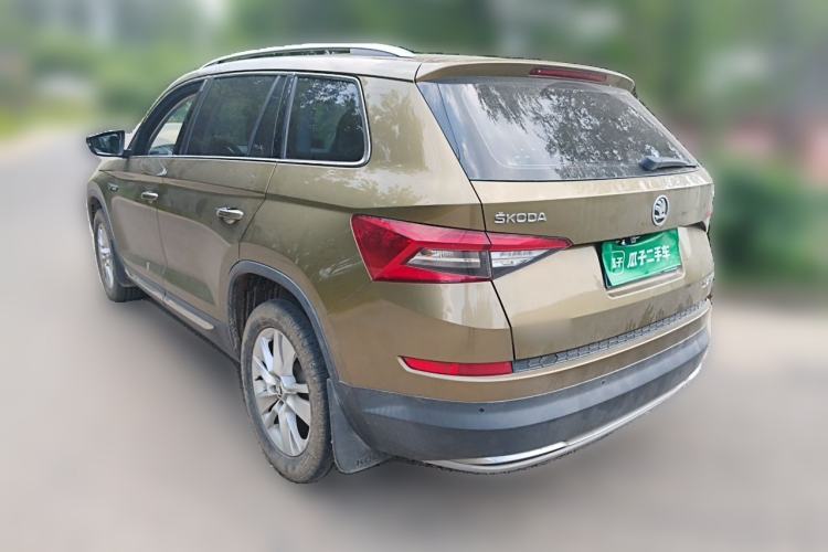 Used Skoda Kodiaq 2018 Facelifted TSI330 5-Seater Two-Wheel-Drive Luxury Enjoyment Edition Rear Left 45 Deg
