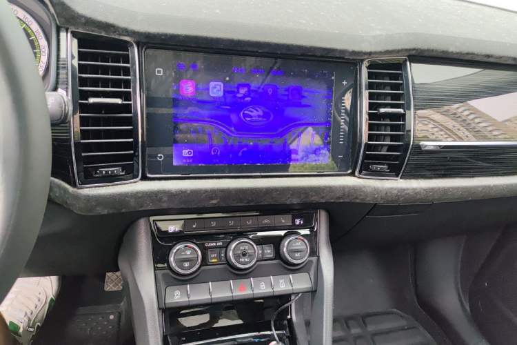 Used Skoda Kodiaq 2018 Restyled TSI330 7-Seater Two-Wheel Drive Luxury Enjoyment Edition Audio And AC Panel