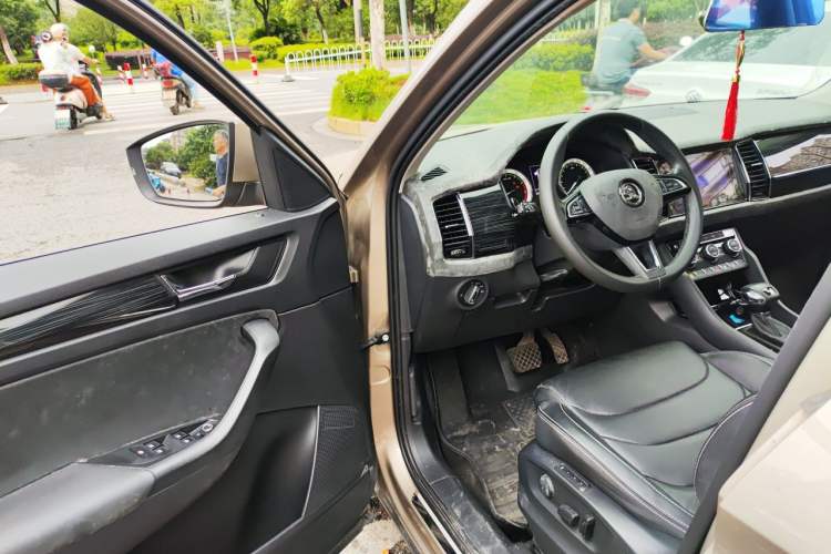 Used Skoda Kodiaq 2018 Restyled TSI330 7-Seater Two-Wheel Drive Luxury Enjoyment Edition Driver Seat