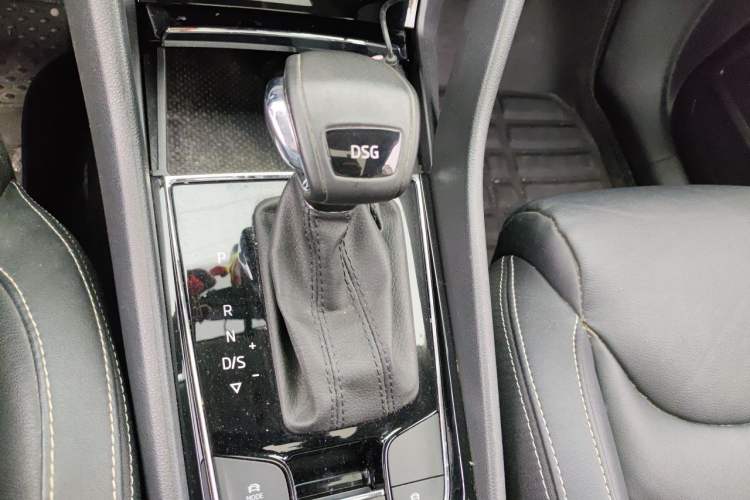 Used Skoda Kodiaq 2018 Restyled TSI330 7-Seater Two-Wheel Drive Luxury Enjoyment Edition Gear Lever